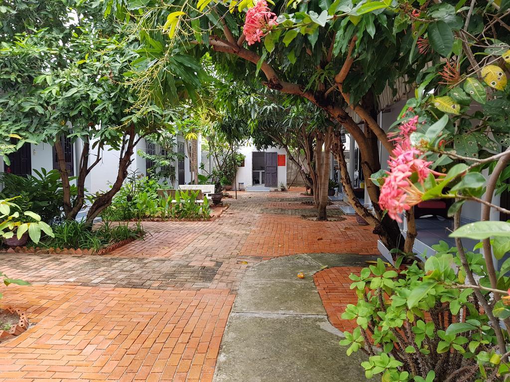 Cay Phuong Guesthouse Mui Ne Exteriör bild